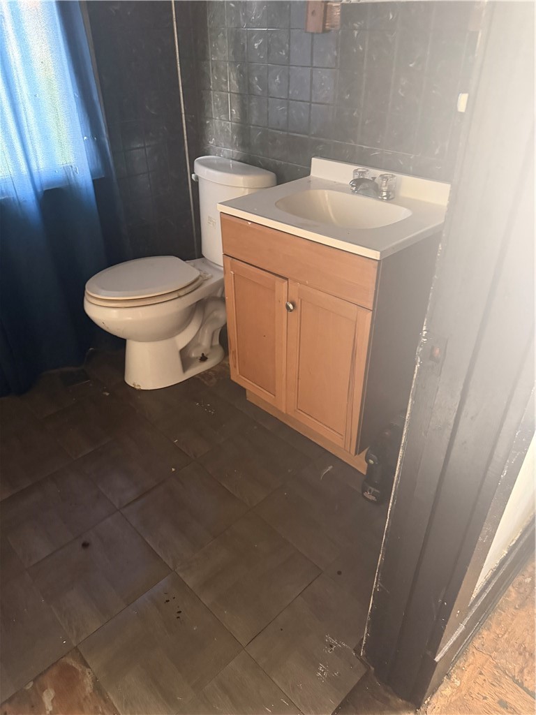1316 Irwin St — photo 6