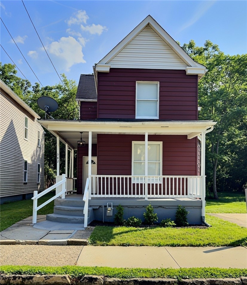 382 Houston St — photo 1