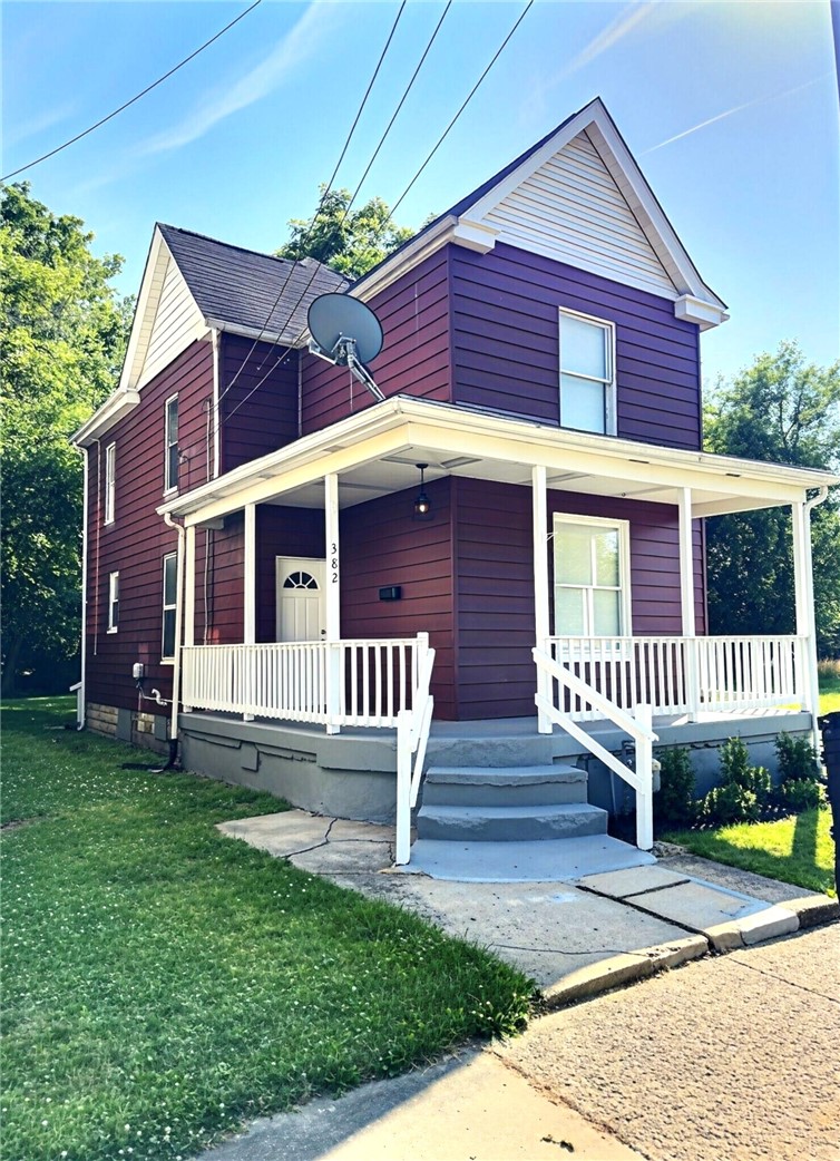 382 Houston St — photo 3