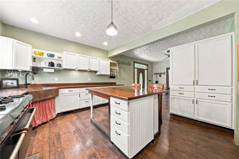 866 Crucible Rd. — photo 6
