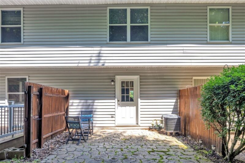 108 Winston Way — photo 5