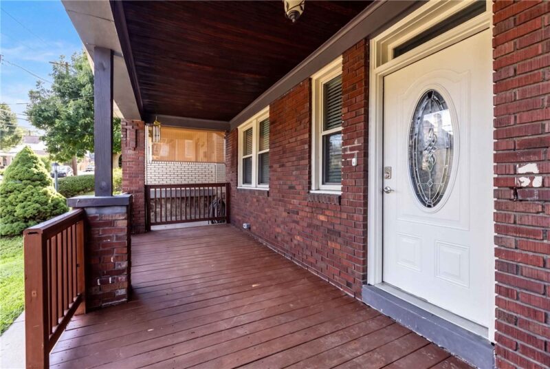 3250 Pinehurst Ave — photo 3