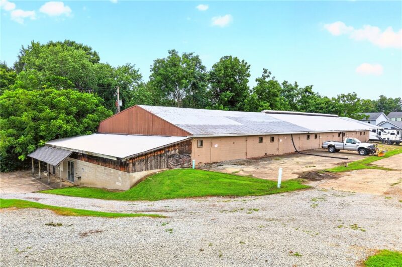 1365 Mount Pleasant Rd — photo 4