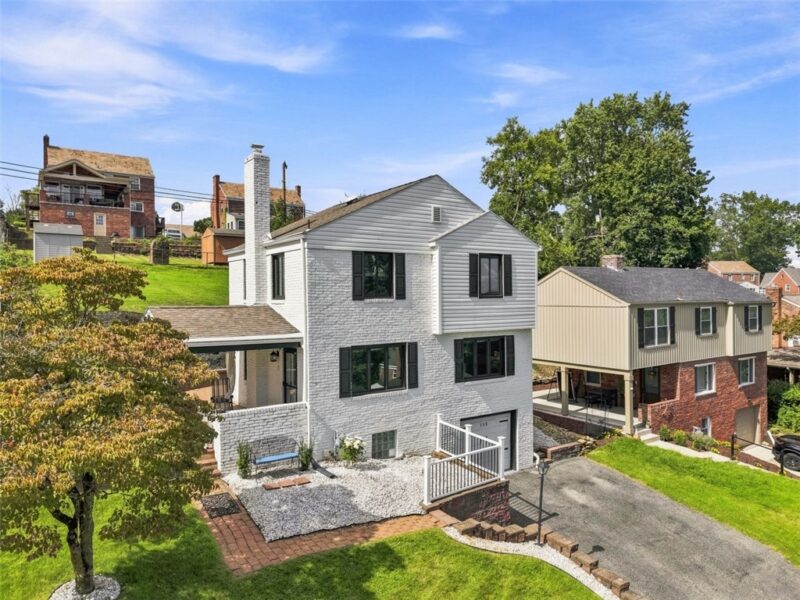 115 Columbia Dr — photo 3
