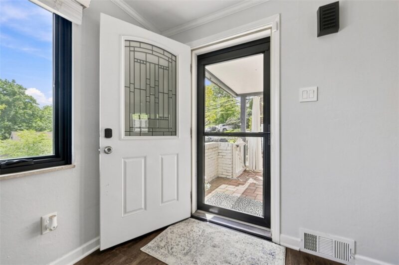 115 Columbia Dr — photo 4