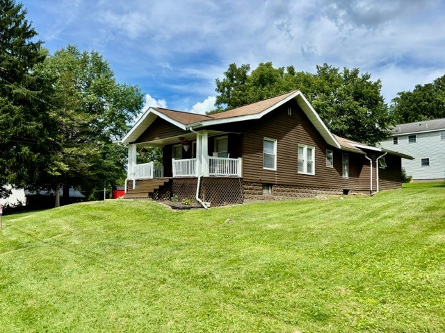 405 Lawnview Ave — photo 3