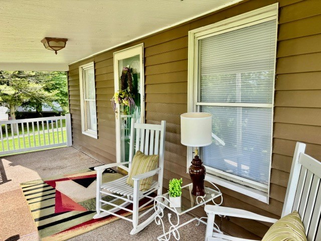 405 Lawnview Ave — photo 6