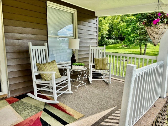 405 Lawnview Ave — photo 7