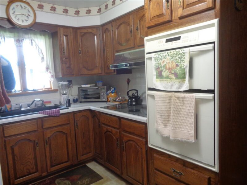 781 Homestead Ave — photo 6