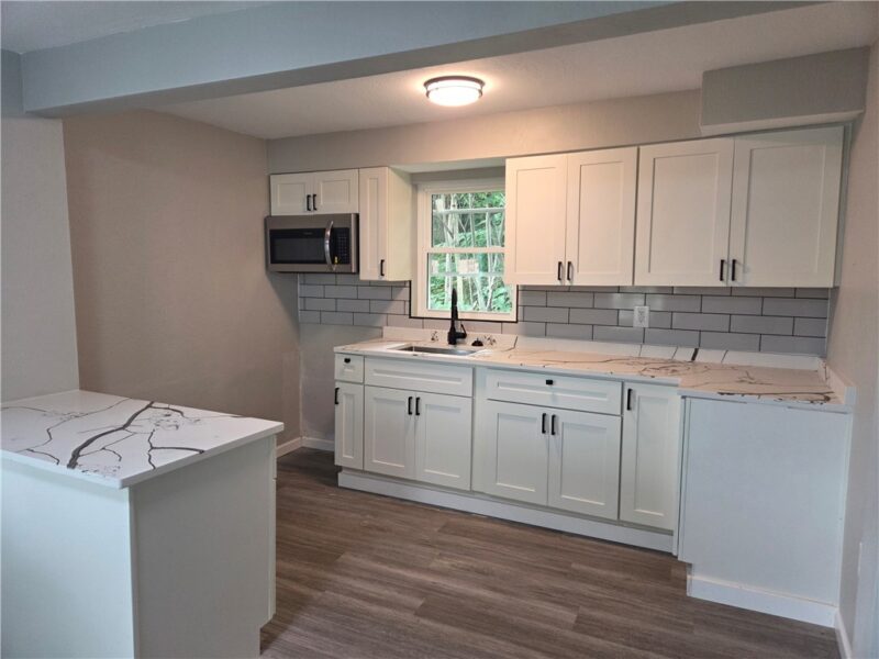 404 North 10th St — photo 8