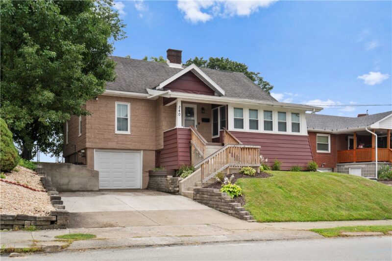 240 Tyler Ave — photo 3