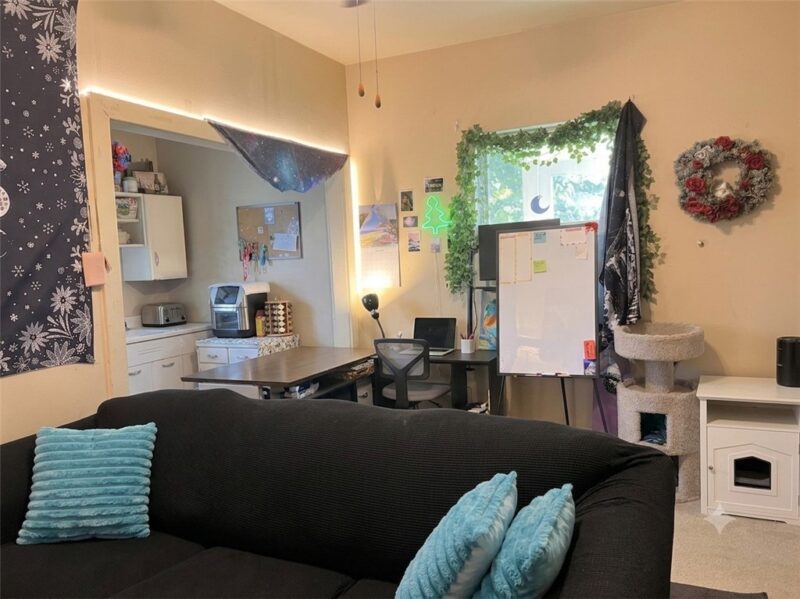 1319 Vance Ave — photo 4