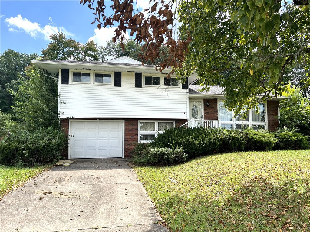 18 Lattavo Dr — photo 1