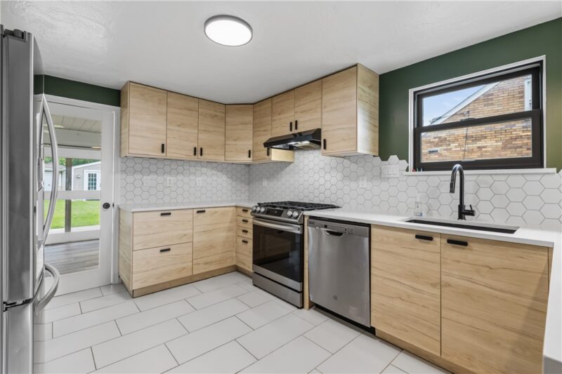 2025 Borland Rd — photo 8
