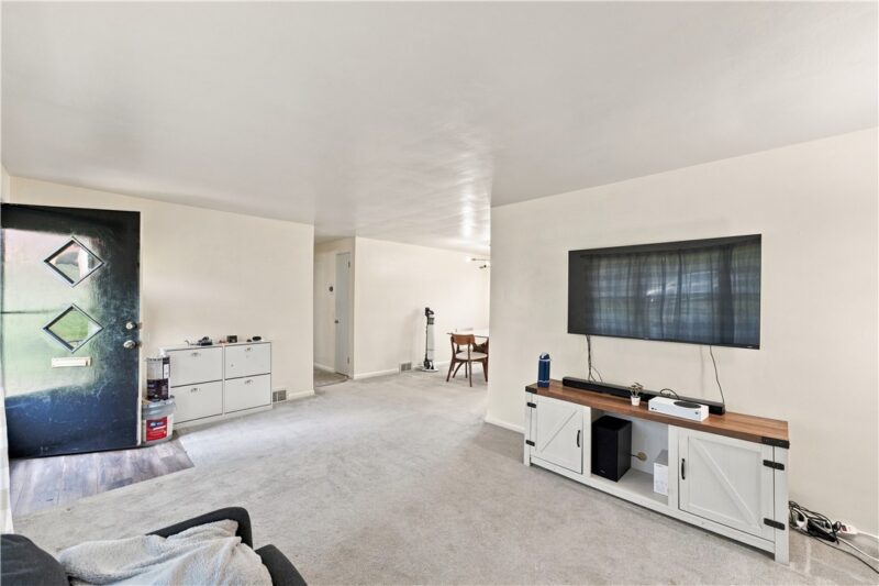 120 W Patty Ln — photo 7
