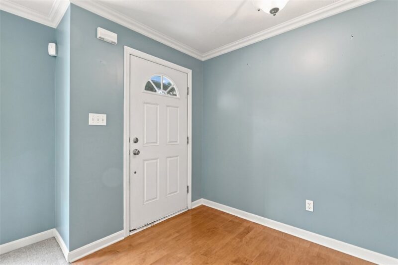 92 Castle View Dr — photo 3