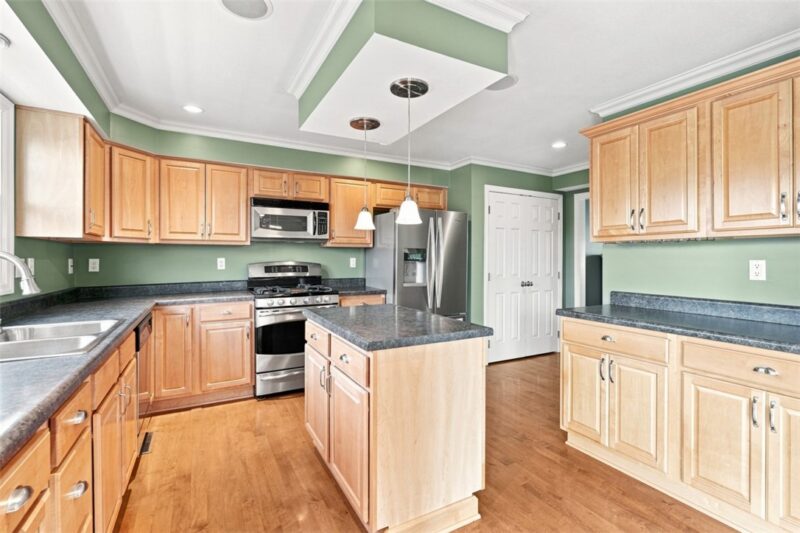 92 Castle View Dr — photo 8
