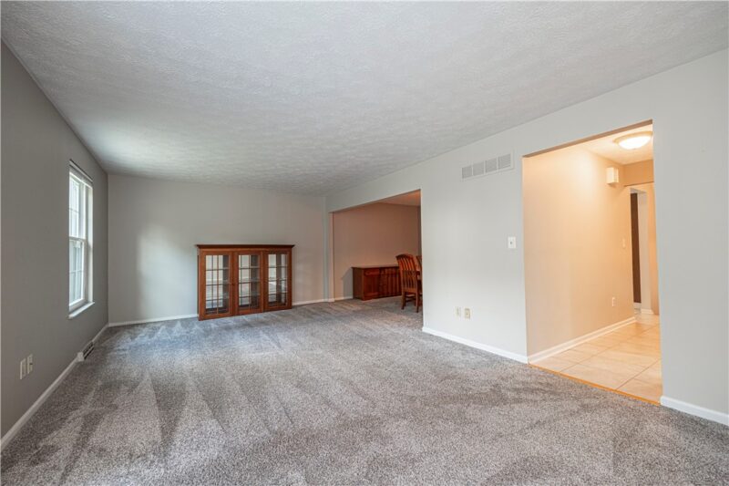 141 Glenwood Dr — photo 5