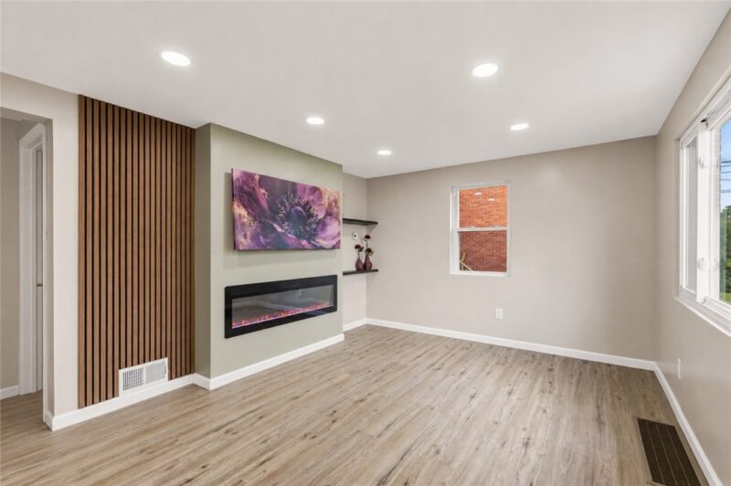 1252 Brinton Rd — photo 2