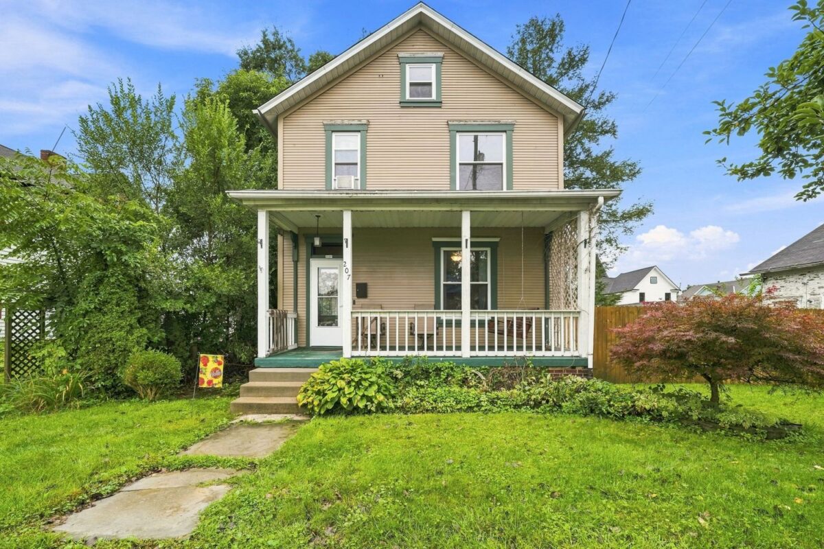 207 Vincennes AVENUE — photo 1