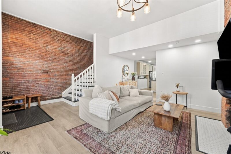 113 Hemlock St — photo 4