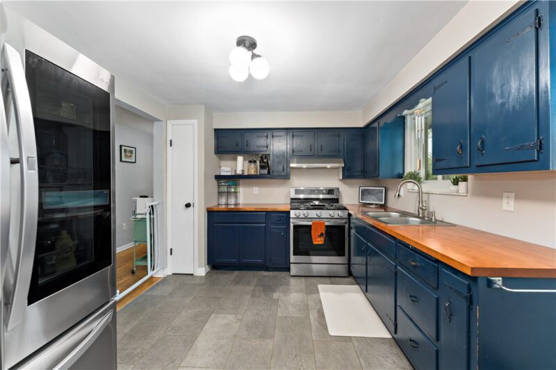 307 Mercer Rd — photo 8
