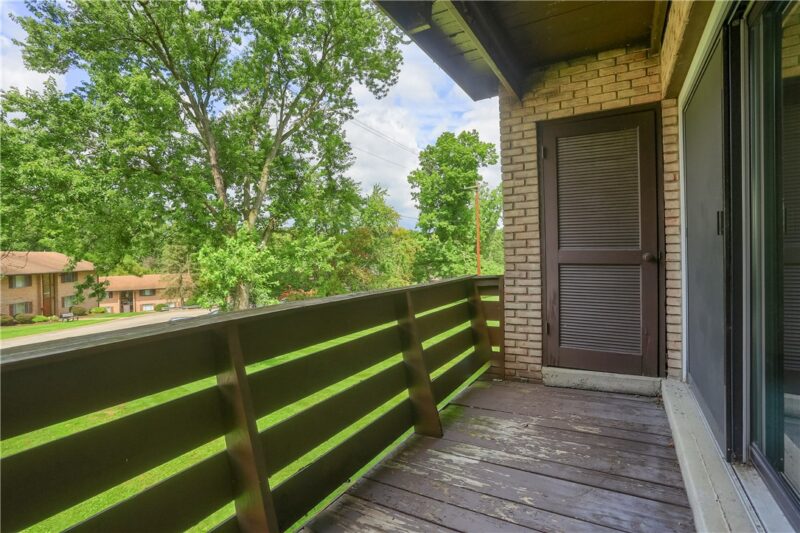 1004 Sanlin Drive — photo 3