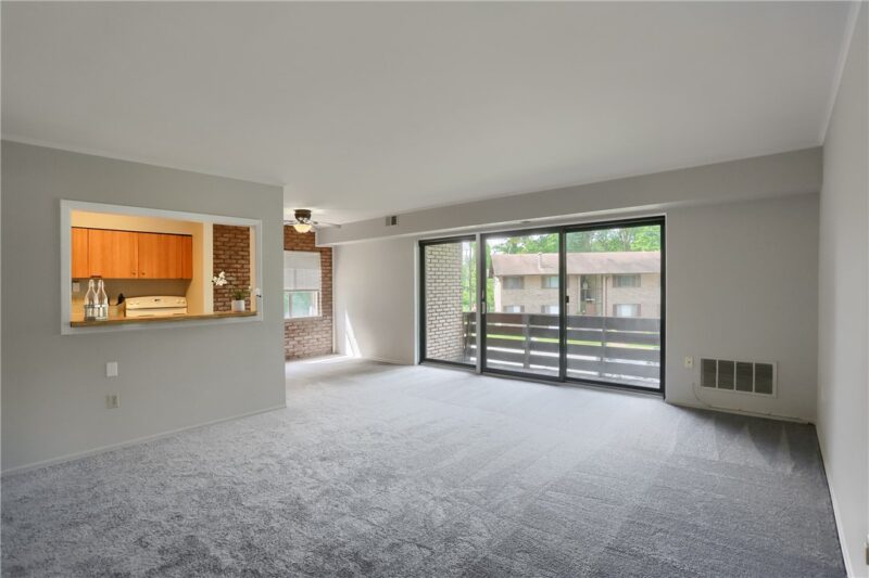 1004 Sanlin Drive — photo 5