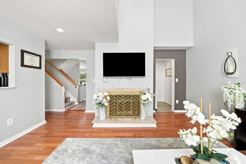 547 Lakewood Drive — photo 7