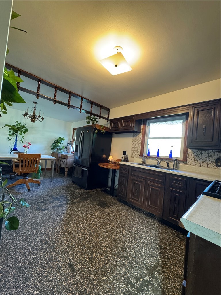 675 Blaire Rd — photo 8
