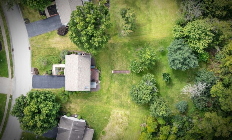 208 Timberlake Drive — photo 2