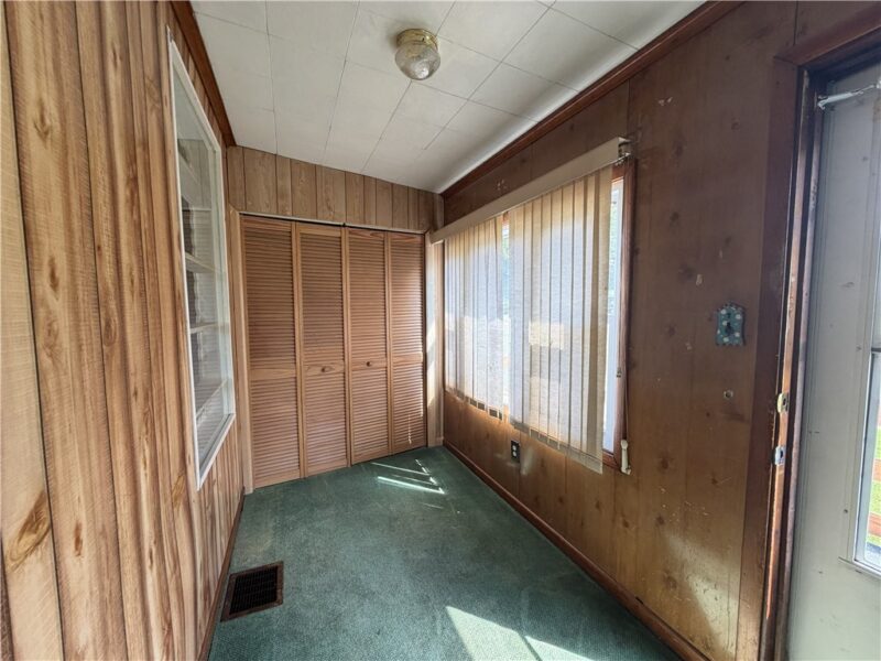 40 EMERSON AVENUE — photo 4