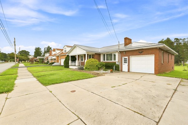 521 S Columbia Ave — photo 4