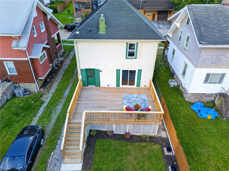 97 Evans Ave — photo 4