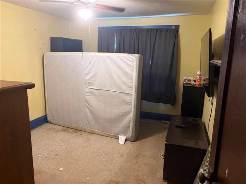 655 Meek St — photo 8