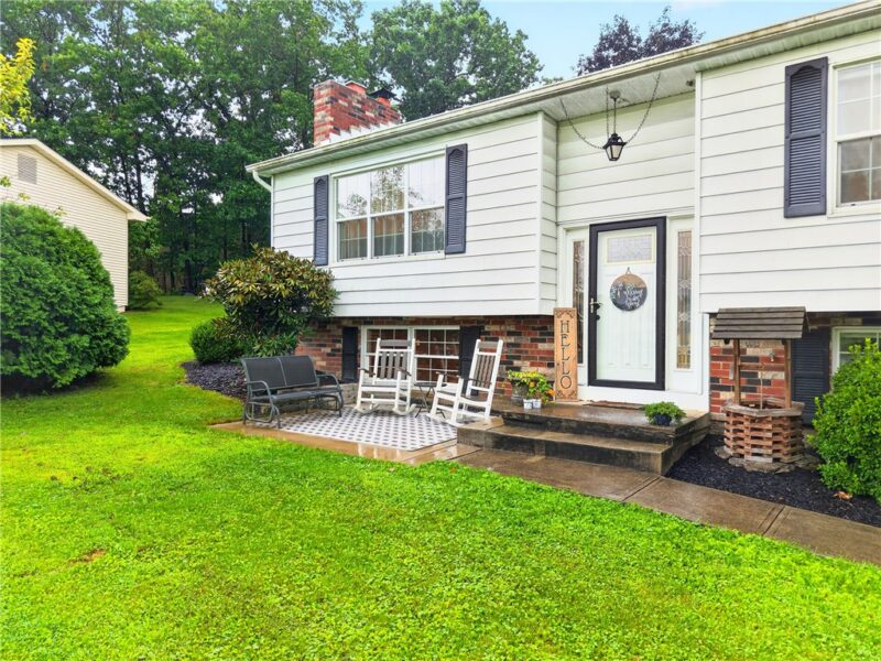 112 McDonald Dr — photo 2