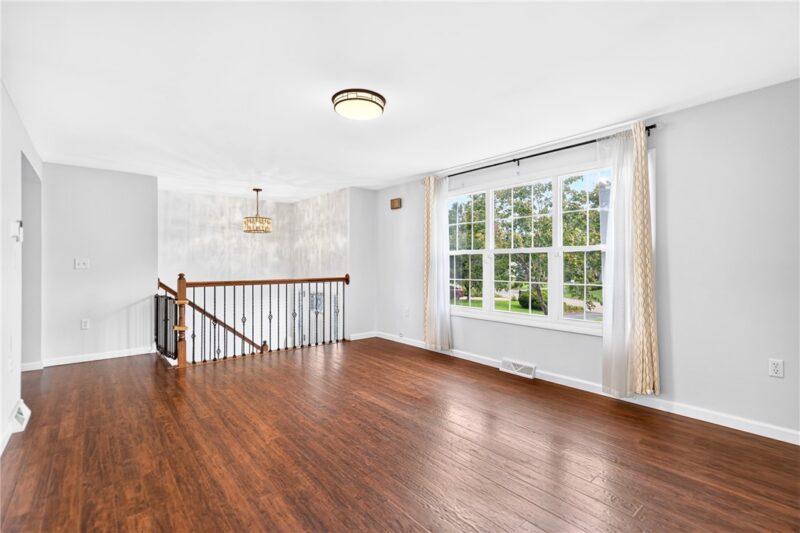 112 McDonald Dr — photo 8