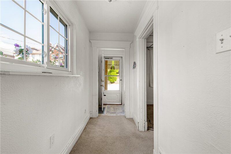 322 Lamarido St — photo 5