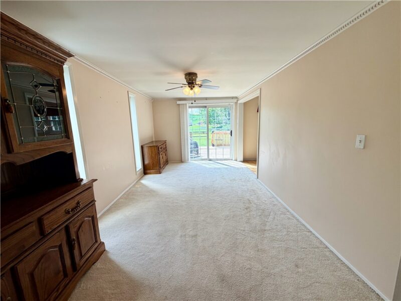 319 Manhattan Ave — photo 4