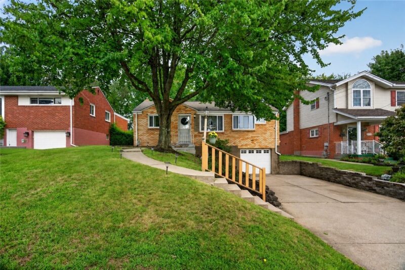 612 Charlotte Dr — photo 2