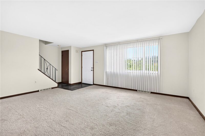 224-226 Burkhart Ave — photo 3
