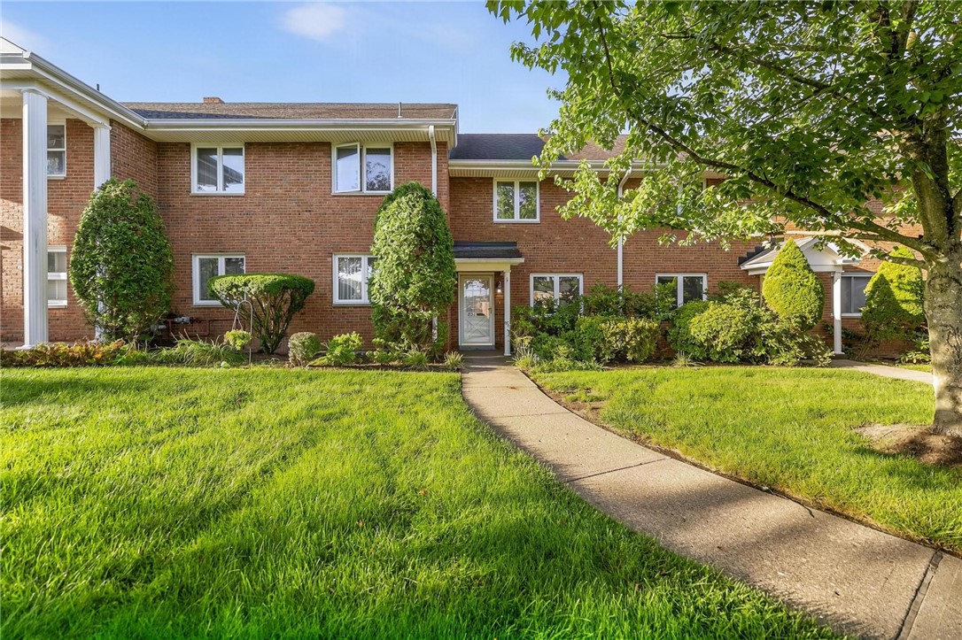 831 Alden Dr — photo 1