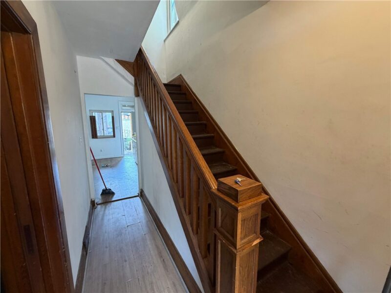 818 Lamont St — photo 4