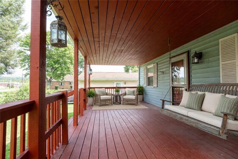214 Beaver Avenue Ext — photo 2
