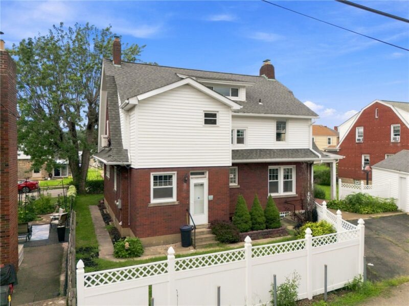 410 Margaret Street — photo 4