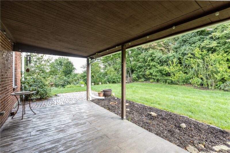 615 Nordeen Dr — photo 5