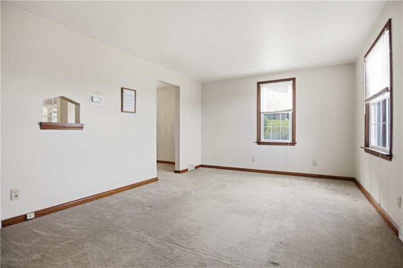 615 Nordeen Dr — photo 8