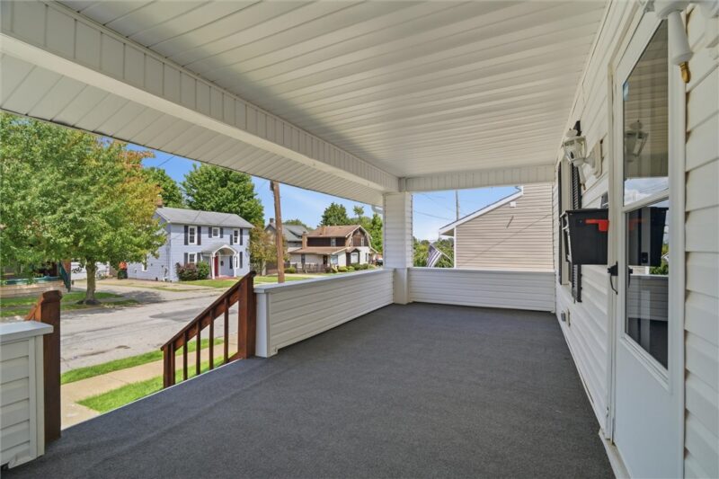 320 E Northview Ave — photo 4