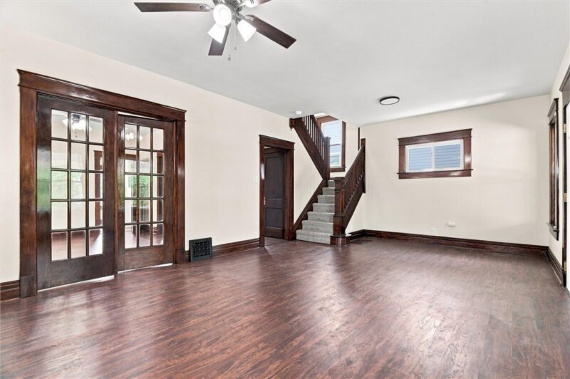 320 E Northview Ave — photo 8