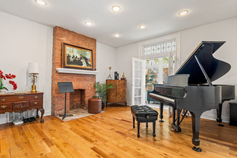 702 Bellefonte St — photo 3